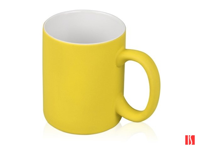 Кружка с покрытием soft-touch «Barrel of a Gum», желтый