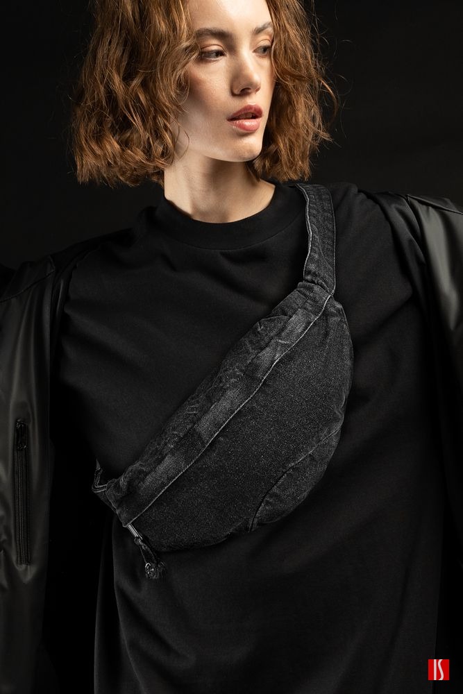 Поясная сумка W6, черная